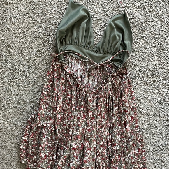 Windsor small romper - Picture 2 of 2